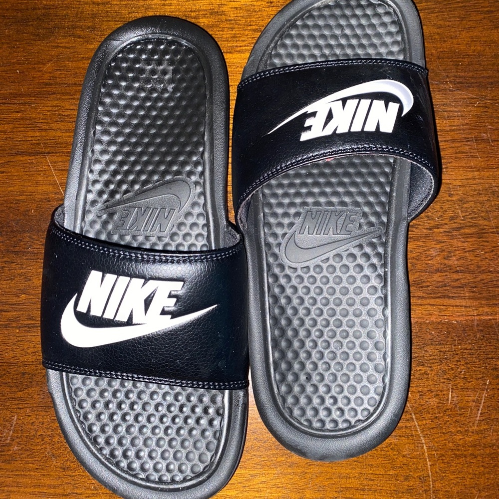 💋NIKE SLIDE SANDALS💋